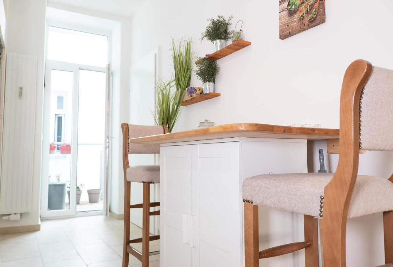 Apartment 2 & Balcony - Top Location! Wien
